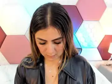 Ariarous  live sex cam
