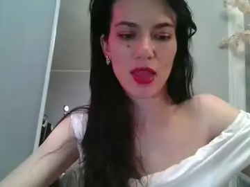 Bossyiskitten  live sex cam