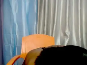 Cherry_xchaos  live sex cam