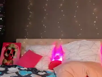 Desiree_doll  live sex cam