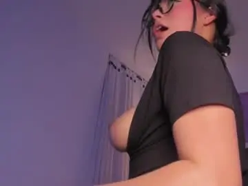 Infernalkiss  live sex cam