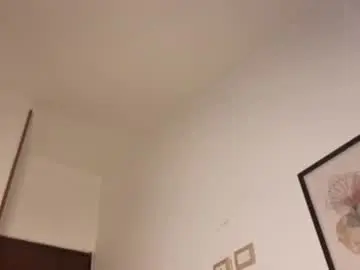 Maddie_lovee  live sex cam