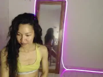 Natzumi_mcqueen  live sex cam