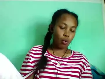 Sandra1253099  live sex cam