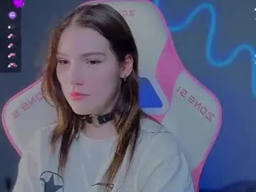 Sophie_nomenal_  live sex cam