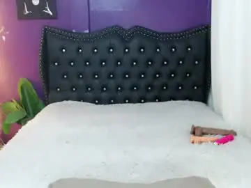 _nakedsabrina  live sex cam