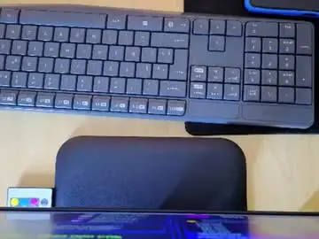 Angelbluemilf  live sex cam