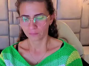 Angelbluemilf  live sex cam