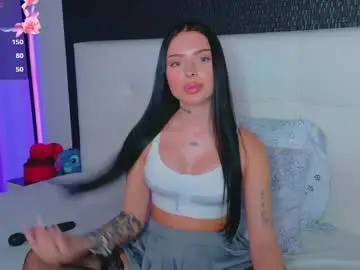 Ashleyetthen  live sex cam