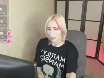 Delicadoree  live sex cam