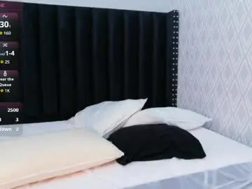 Ebonycoworker  live sex cam