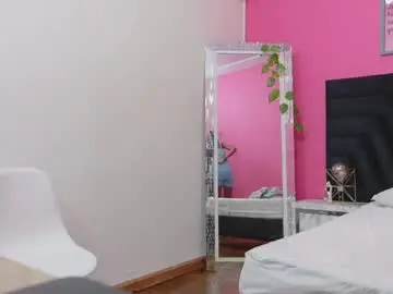 Ebonycoworker  live sex cam