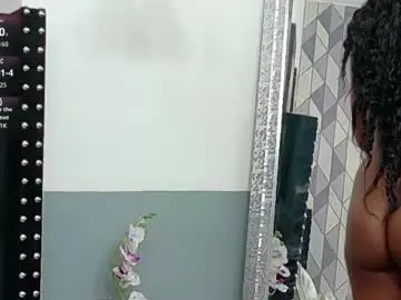 Ebonycoworker  live sex cam