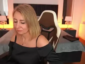 Lavandersophi  live sex cam