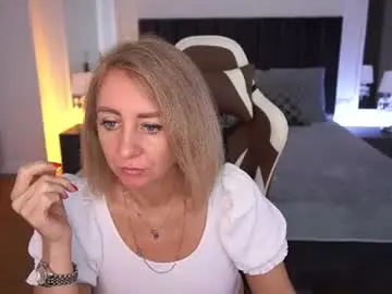 Lavandersophi  live sex cam