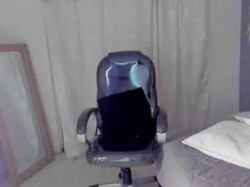 Luna_milu  live sex cam