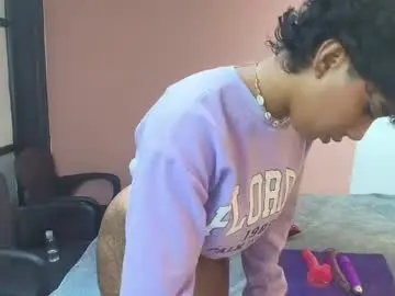 Naomy__smith__  live sex cam