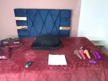 Naomy__smith__  live sex cam