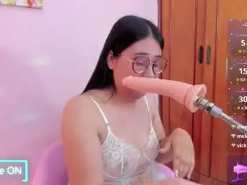 Nomi_blue  live sex cam