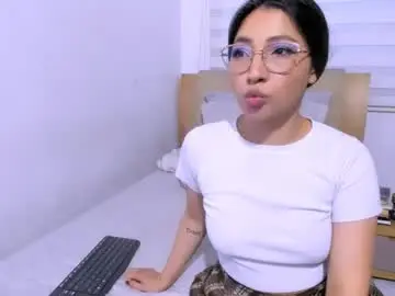 Pscis_69  live sex cam
