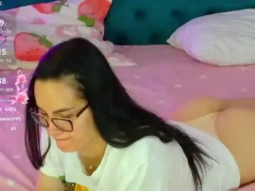 Raeeamber_  live sex cam