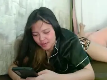 Sexy_shamy  live sex cam