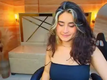 Sofi_r_  live sex cam