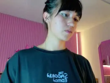 Violettaks  live sex cam