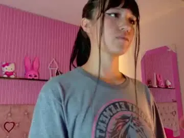 Violettaks  live sex cam