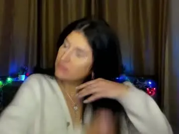 Alianna_solo_kiss  live sex cam