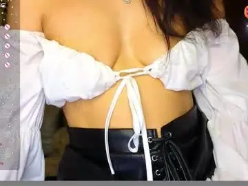 Alianna_solo_kiss  live sex cam