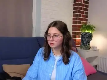 Brittpobre  live sex cam