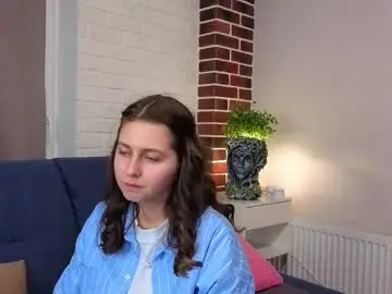 Brittpobre  live sex cam
