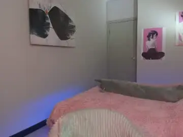 Emmyyk  live sex cam