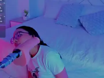 Eva_smith21  live sex cam