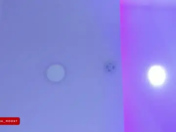 Hanna_moonlight_  live sex cam