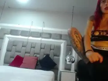 Lucie_red  live sex cam