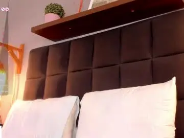 Natalie_esmith  live sex cam