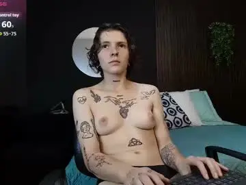 Pretty_cristal22  live sex cam