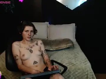 Pretty_cristal22  live sex cam