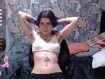 Pretty_cristal22  live sex cam
