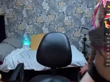 Pretty_cristal22  live sex cam