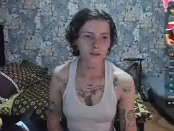 Pretty_cristal22  live sex cam