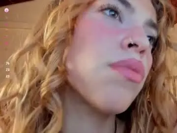 Selyn_  live sex cam