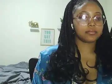 Carmellovekisses  live sex cam