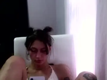 Chaicutie  live sex cam
