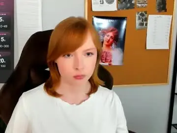 Cherrycrushlove  live sex cam