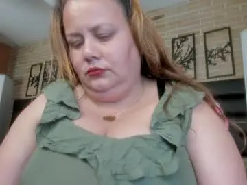 Hadelyn_lee  live sex cam