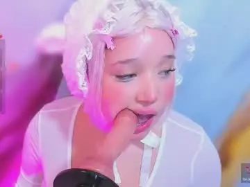 Hinata_dolly  live sex cam