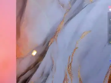 Hinata_dolly  live sex cam